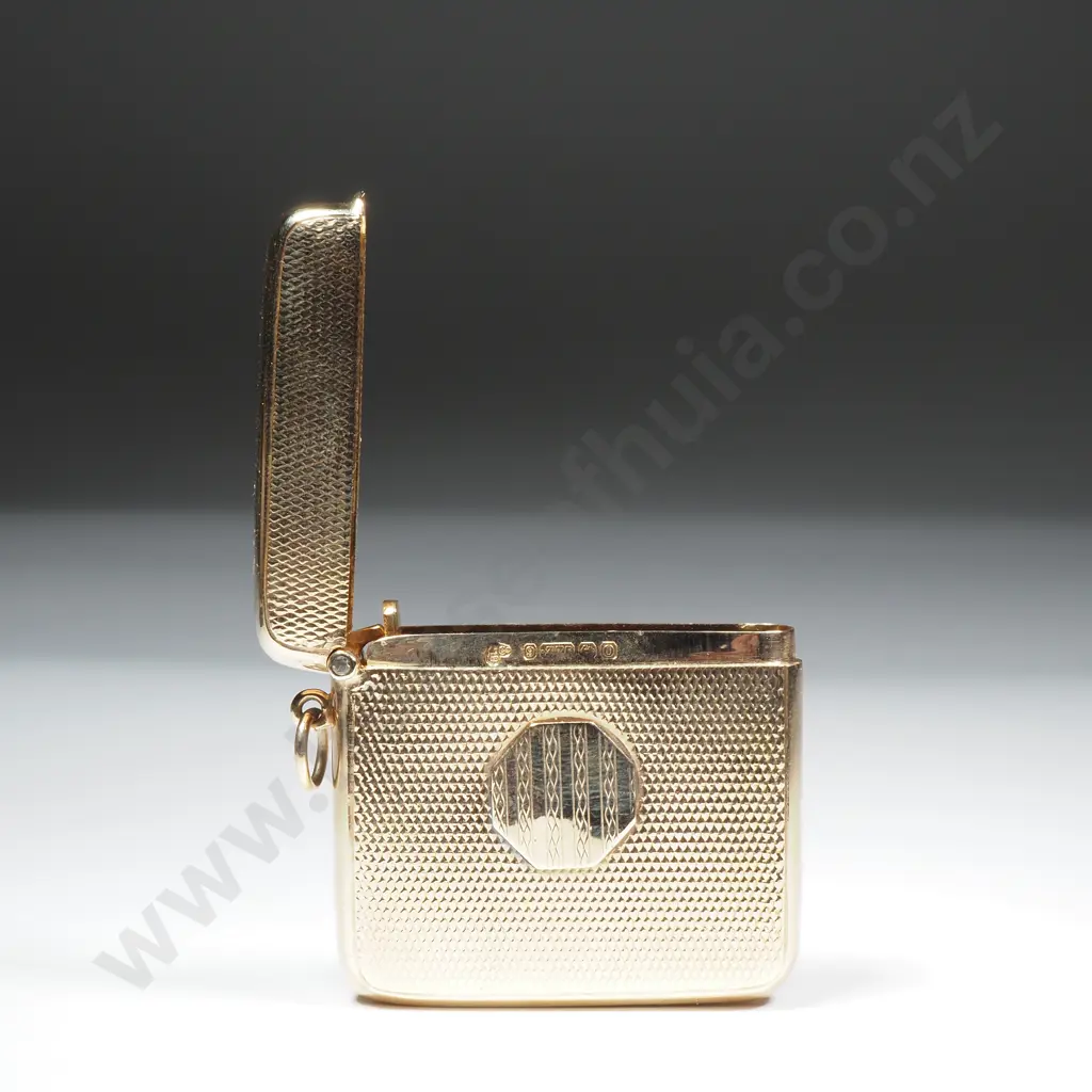 9ct Gold Vesta Case w English Hallmarks Image 1++