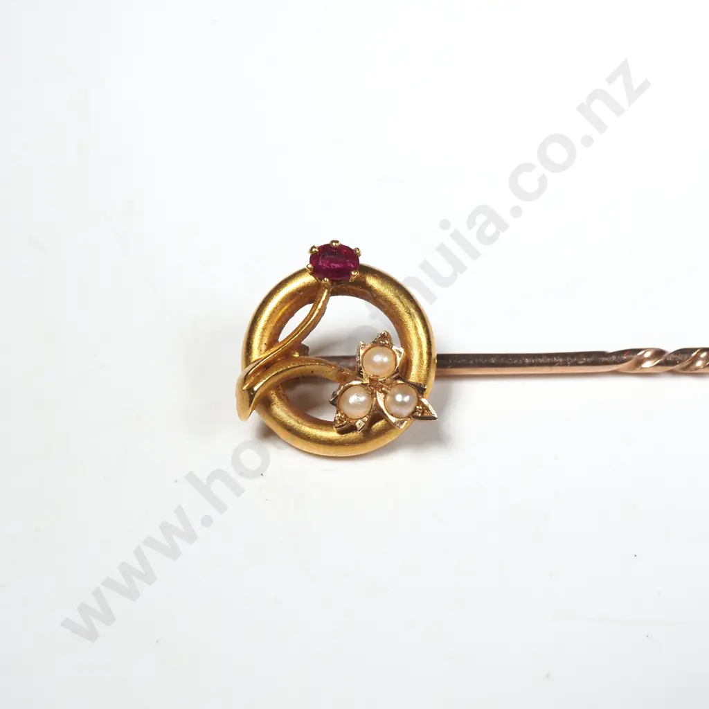 Antique Cased 15ct Gold Stick Pin Image 1++