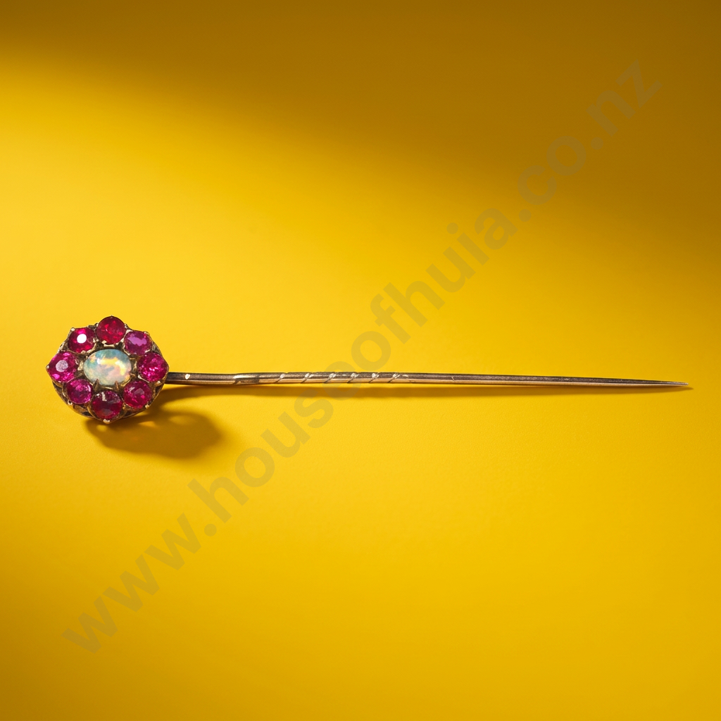 Cased 9ct Gold Red Stone & Opal Tie Pin Image 1++