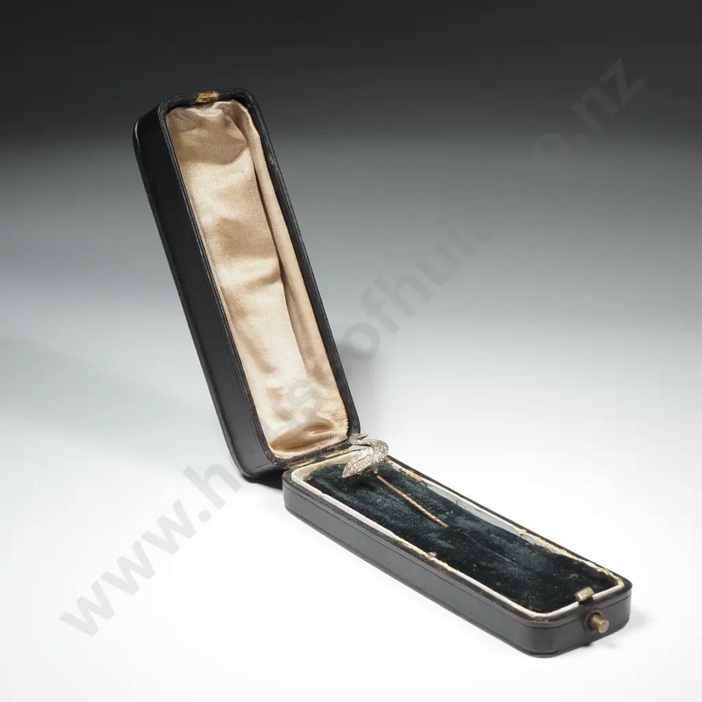Silver Swan Gold Stick Pin in Antique Case, possible Australian Origin Image 1++