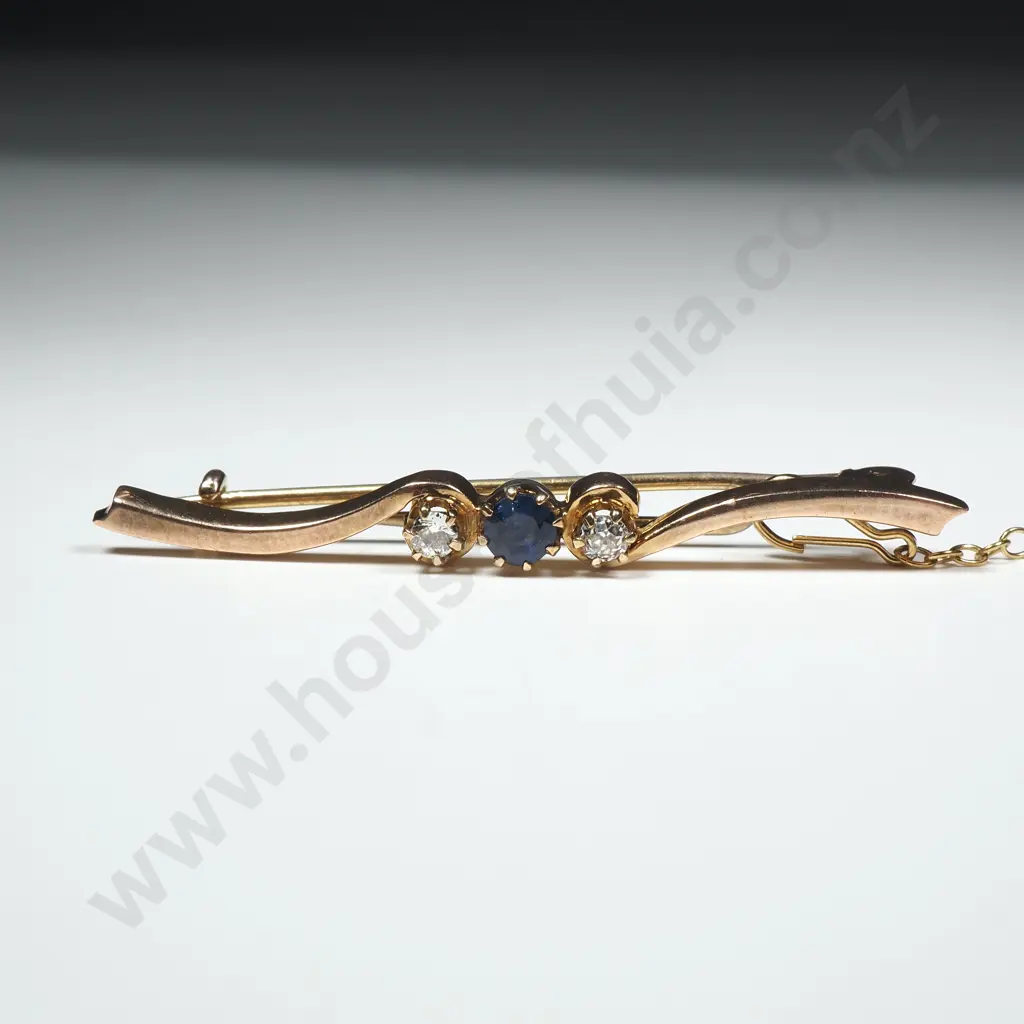 Vintage 9ct Gold Sapphire & Diamond Brooch Image 1++