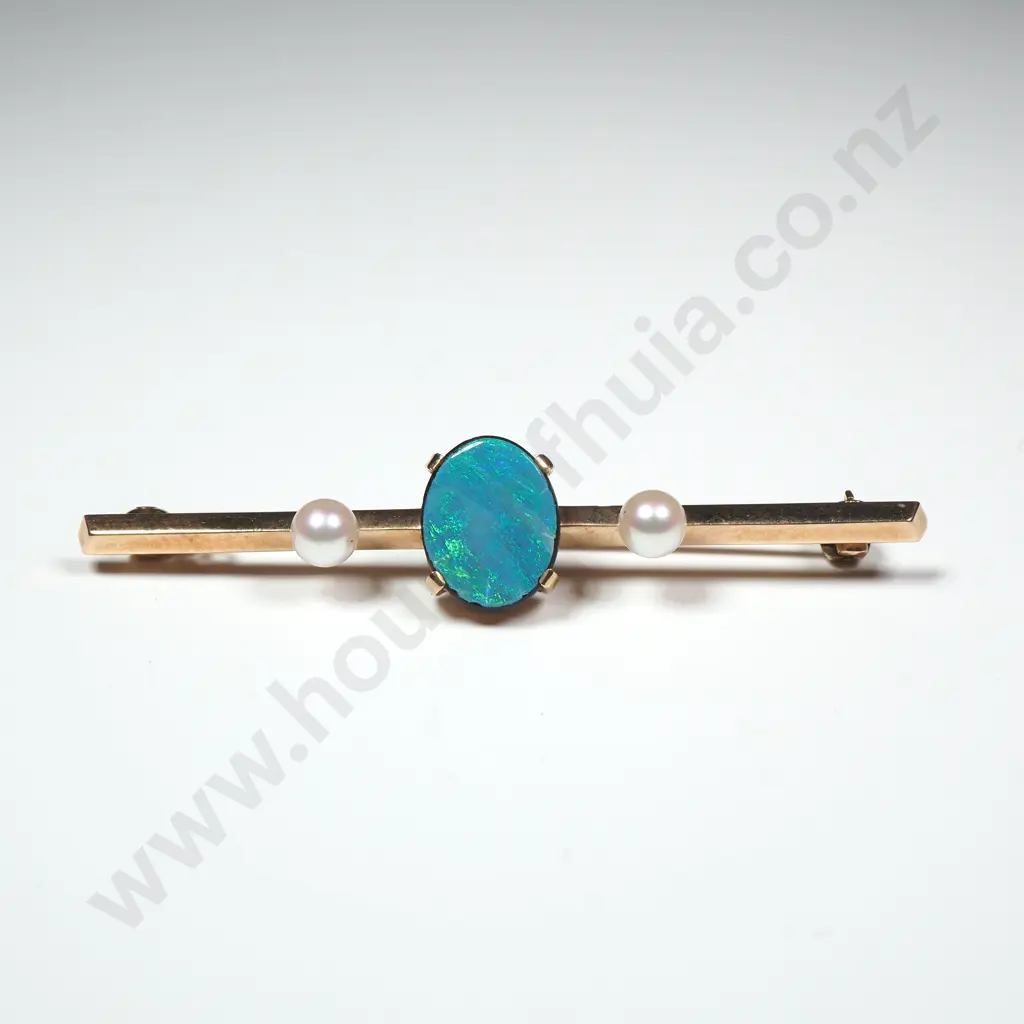 9ct Gold Pearl & Opal Doublet Ring Image 1++