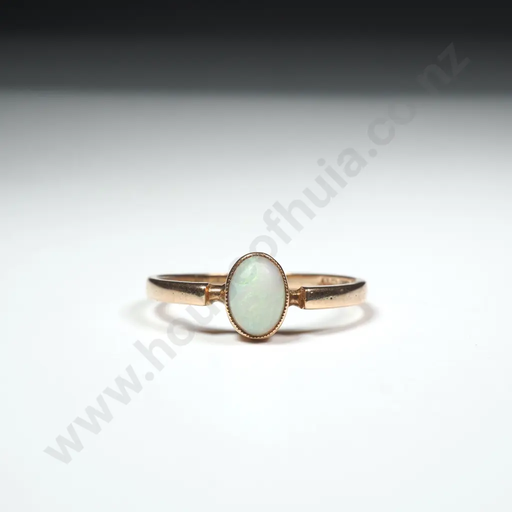 Vintage 9ct Gold Opal Ring w English Hallmarks Image 1++