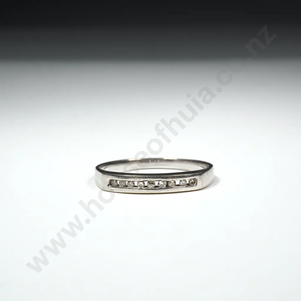 Vintage 9ct White Gold Diamond Ring Image 1++
