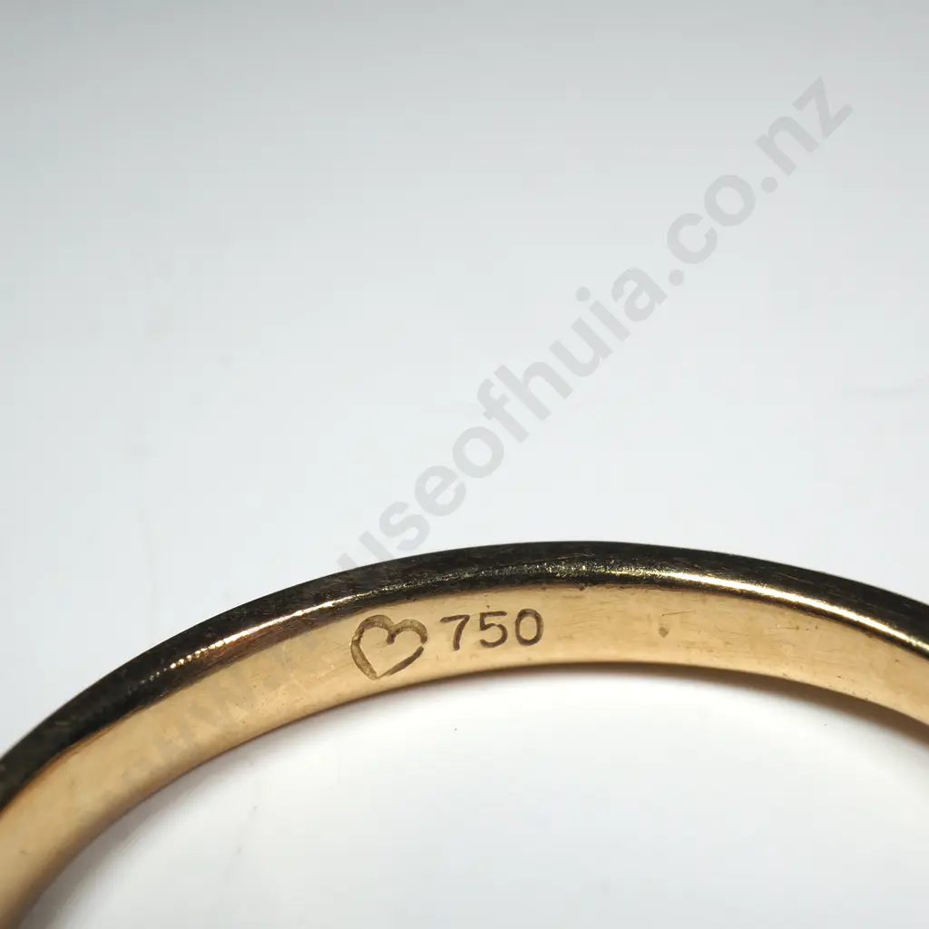 18ct Gold Five Diamond Ring Image 1++