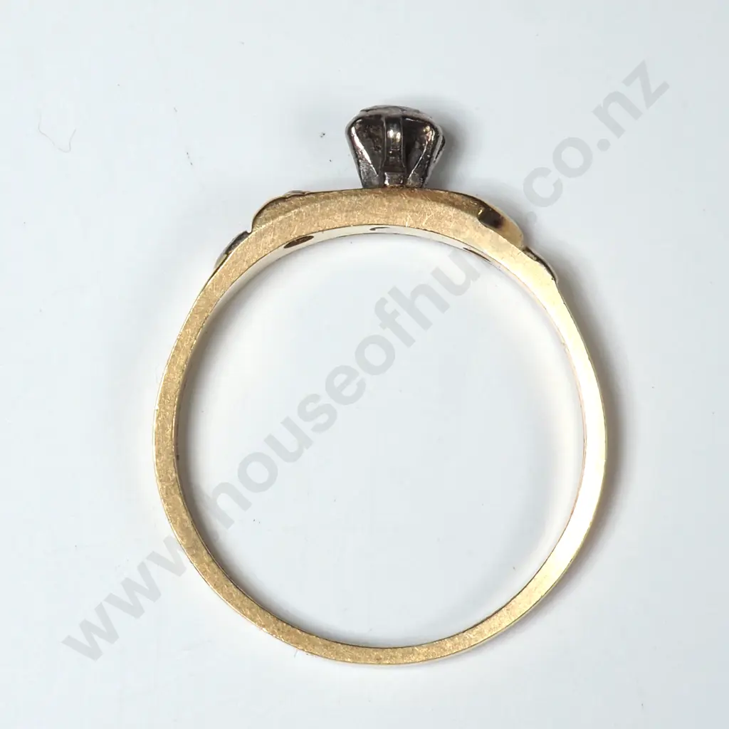 18ct Gold Diamond Solitaire Ring Image 1++