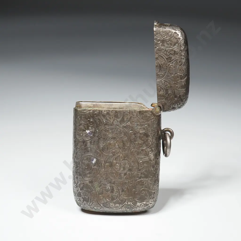 Antique Sterling SIlver Engraved Vesta Image 1++