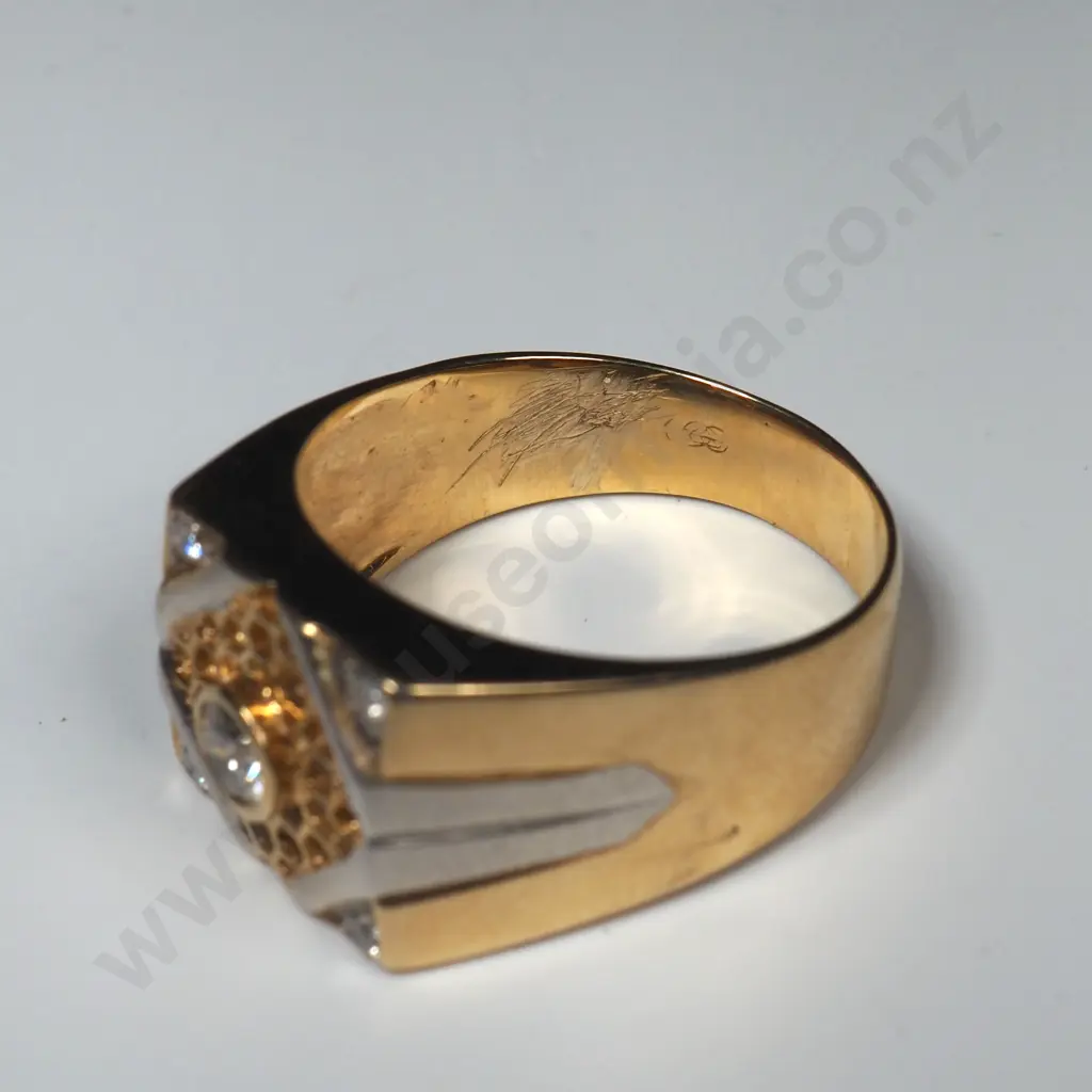 Vintage 9ct Gold Ring Image 1++