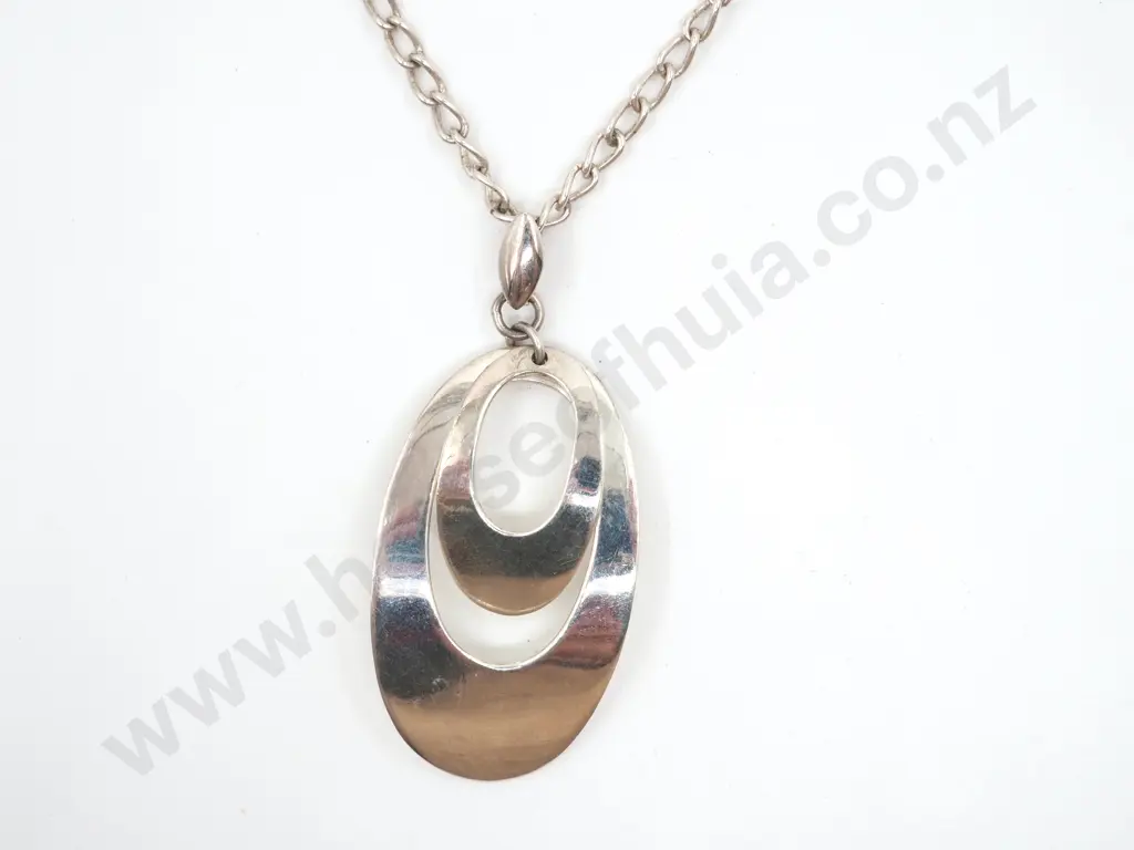 Modern Sterling Silver Pendant & Chain Image 1++