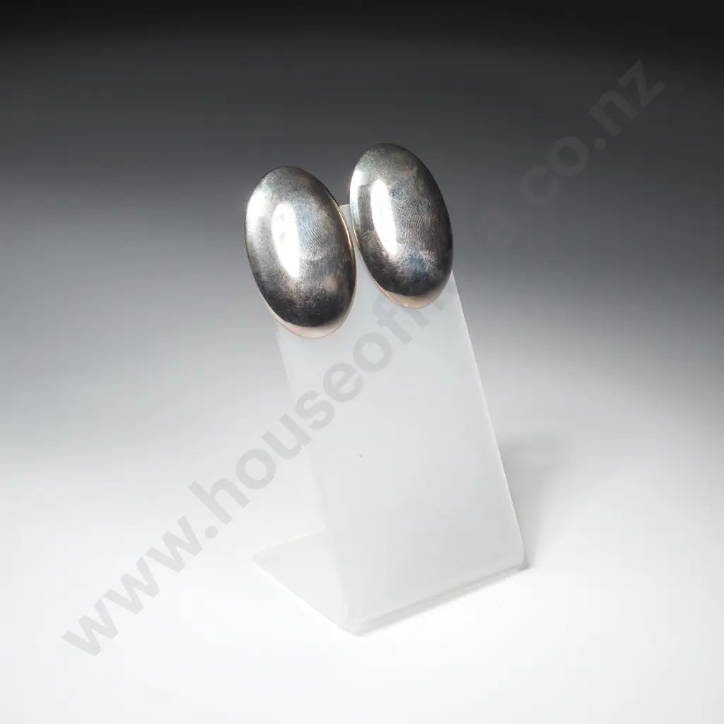 Sterling Silver Oval Clip on Earrings Image 1++