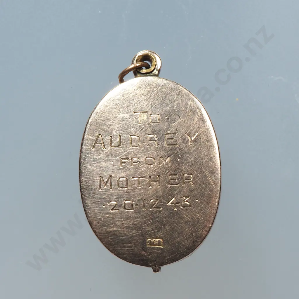 9ct Gold Locket Image 1++