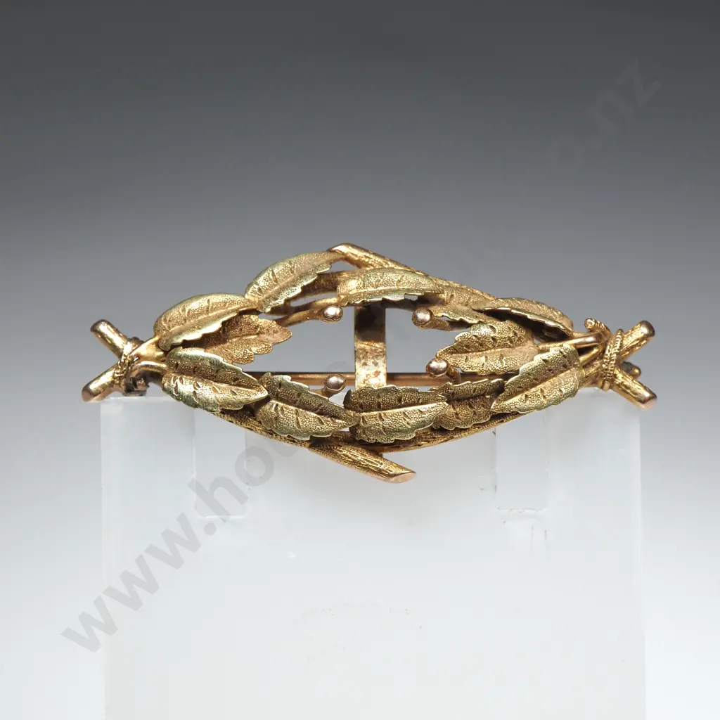 Vintage 9ct Gold Brooch Image 1++