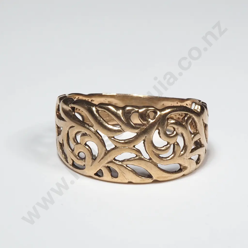 Vintage 9ct Gold Ring Image 1++