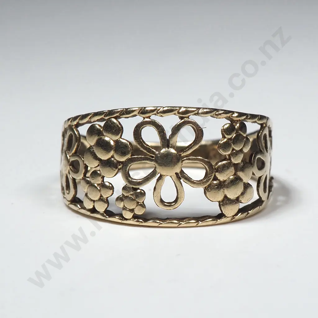 10ct Gold Ring Image 1++