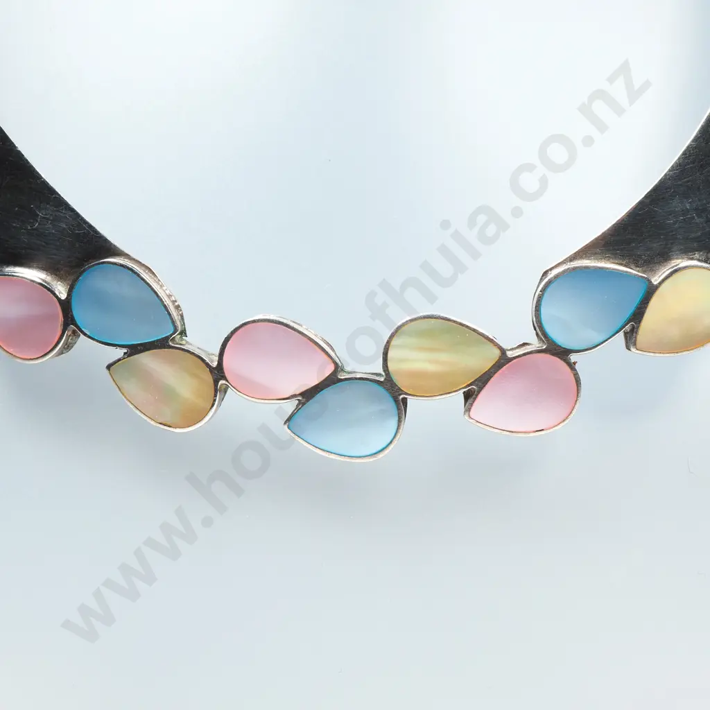 Impressive Sterling Silver New Zealand Made Collar  Image 1++
