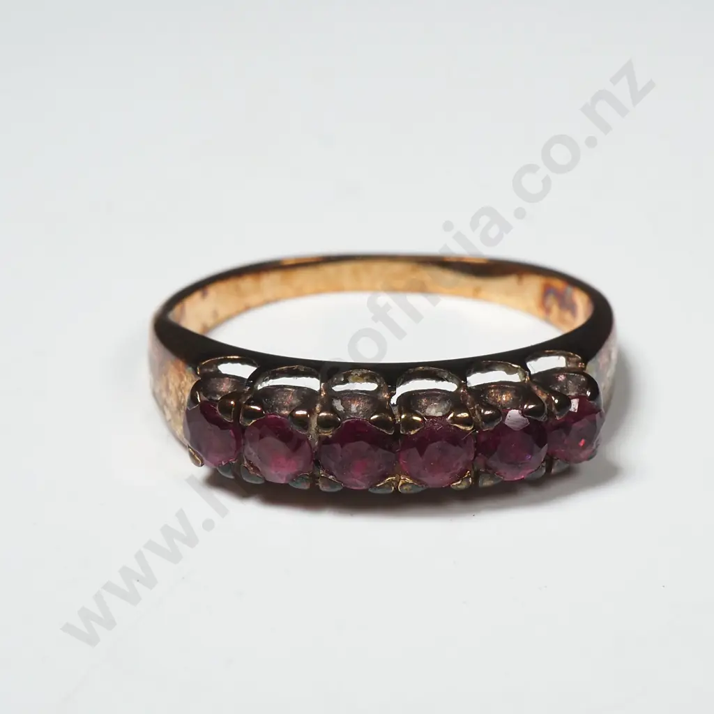9ct Gold & Red Stone Bridge Set Ring Image 1++
