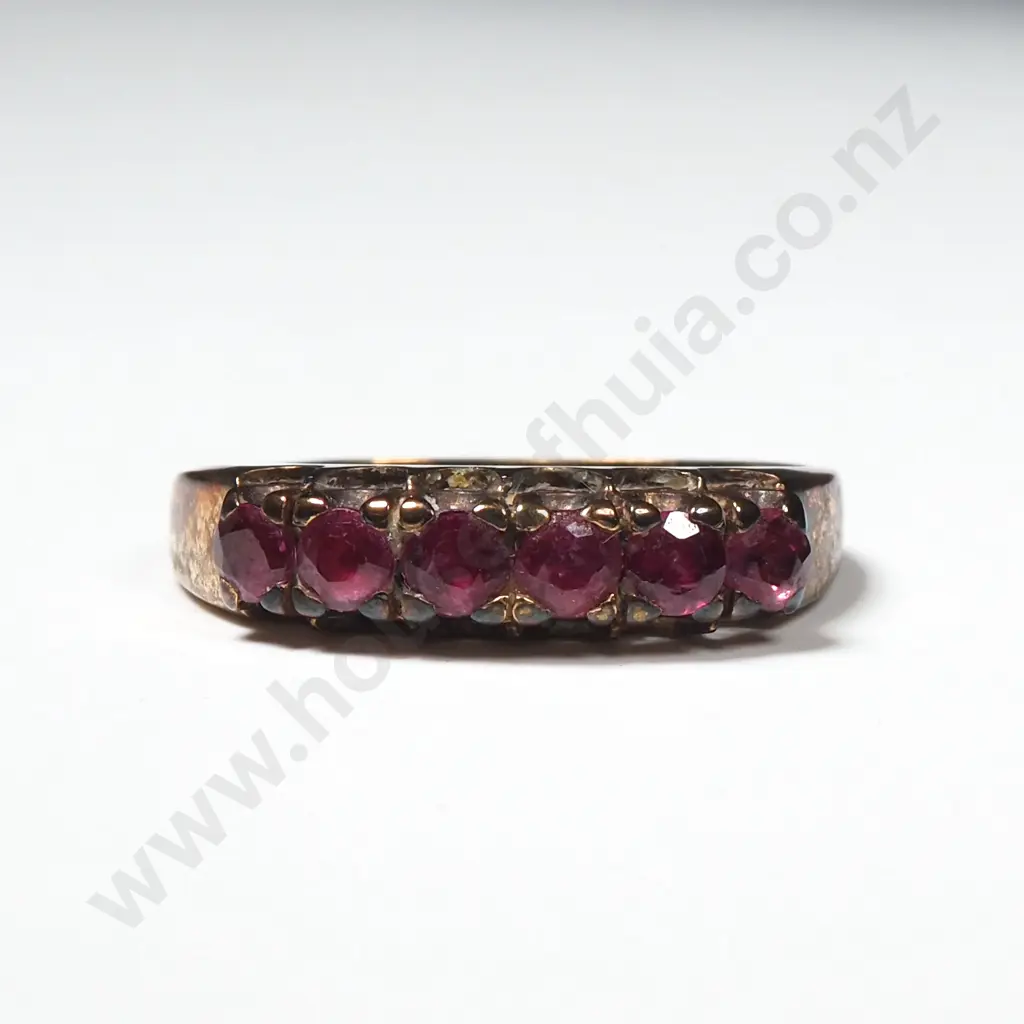 9ct Gold & Red Stone Bridge Set Ring Image 1++