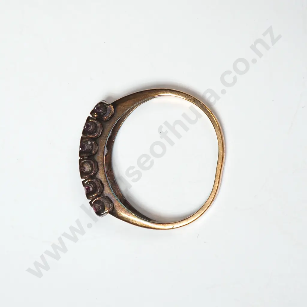 9ct Gold & Red Stone Bridge Set Ring Image 1++