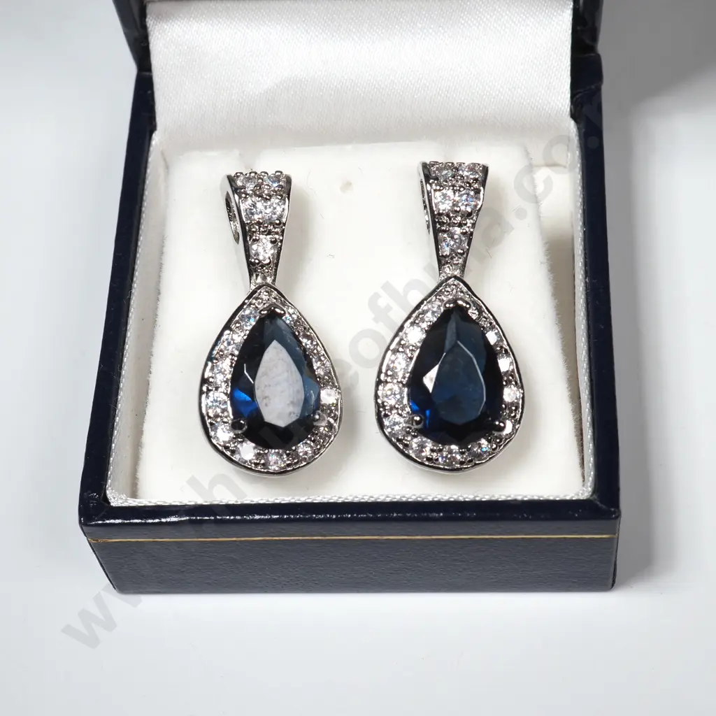 Boxed Pair Of Blue & White Pendant Earrings Image 1++