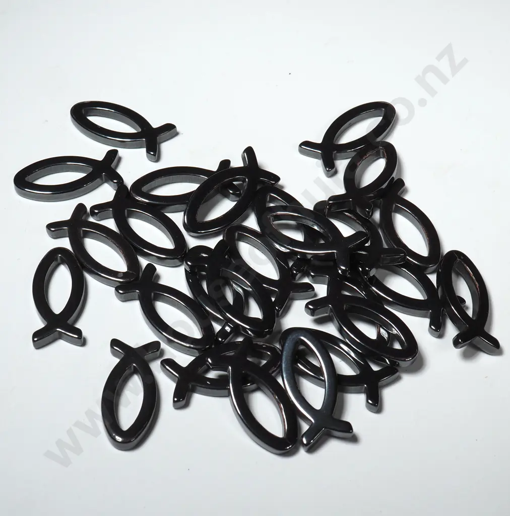 Quantity of Hematite Fish Pendants Image 1++