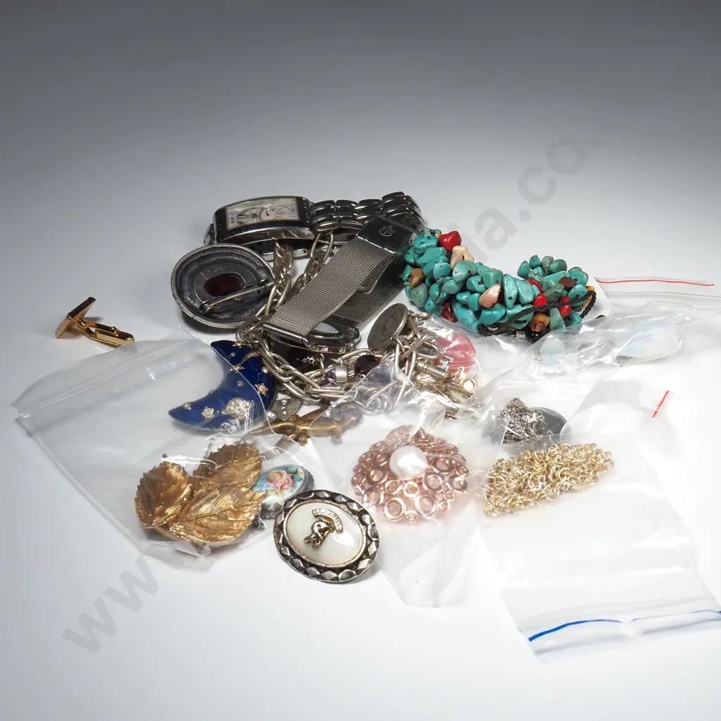 Selection of Beads, Earrings & Bracelets Image 1++