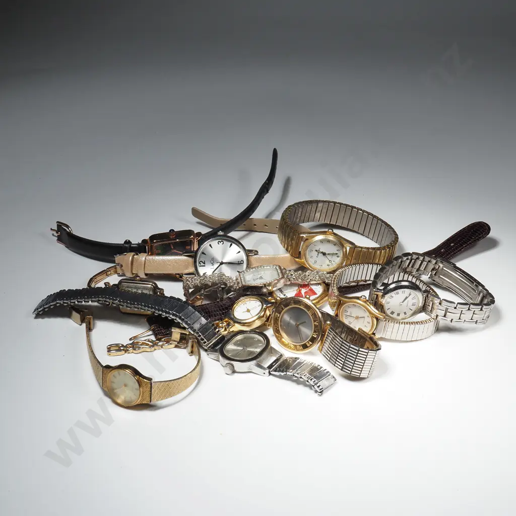 Assortment Of Vintage Wrist Watches Image 1++