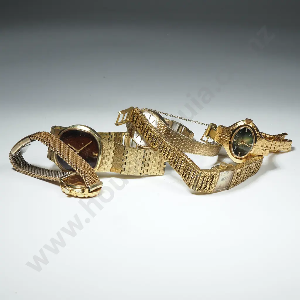 Qantity of Ladies Wristwatches Image 1++