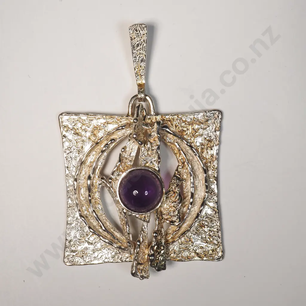 .835 1920's European Silver Amethyst Pendant Image 1++