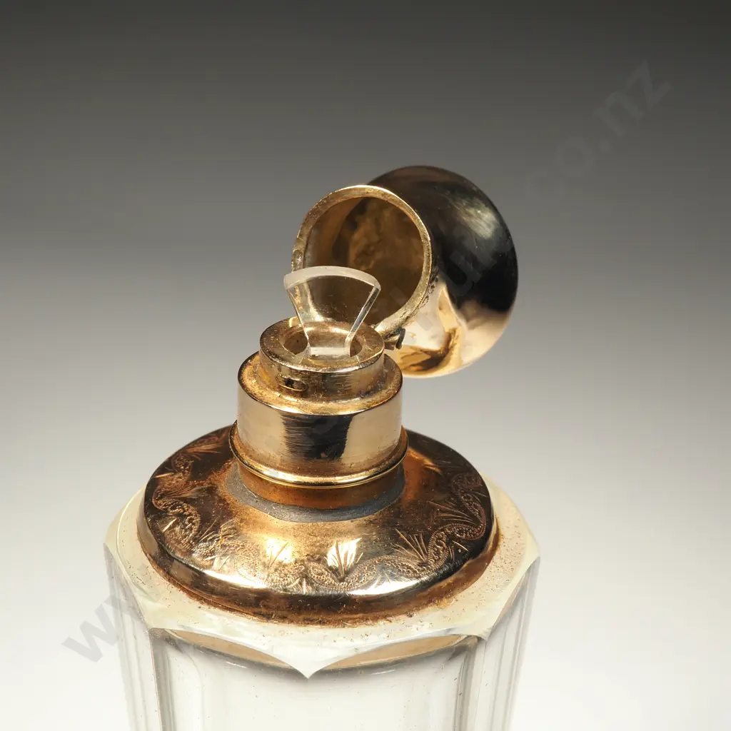 Exceptional Dutch 14ct Gold Lid & Collar Perfume Bottle in Original Sarcophagus Case - 19th Century & Oak Leaf Hallmarks Image 1++