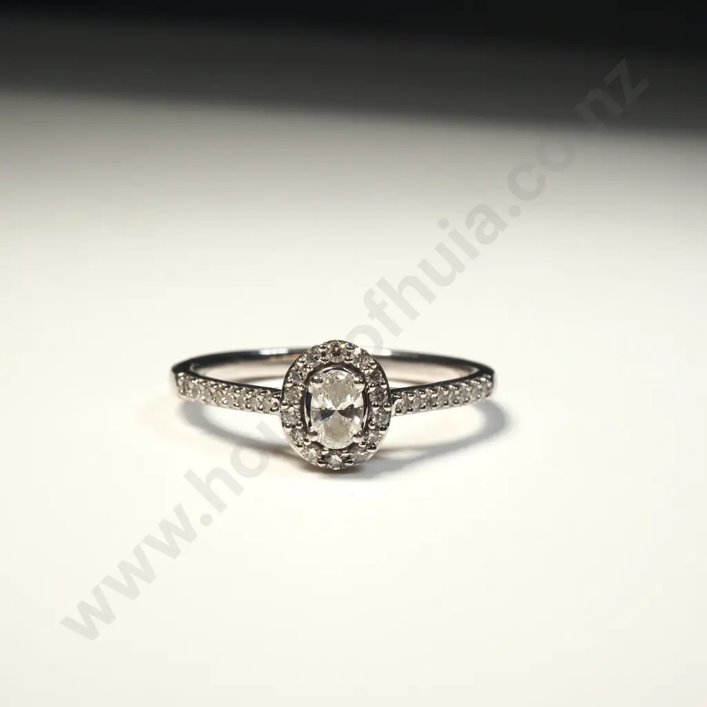 10ct White Gold Diamond Ring Image 1++