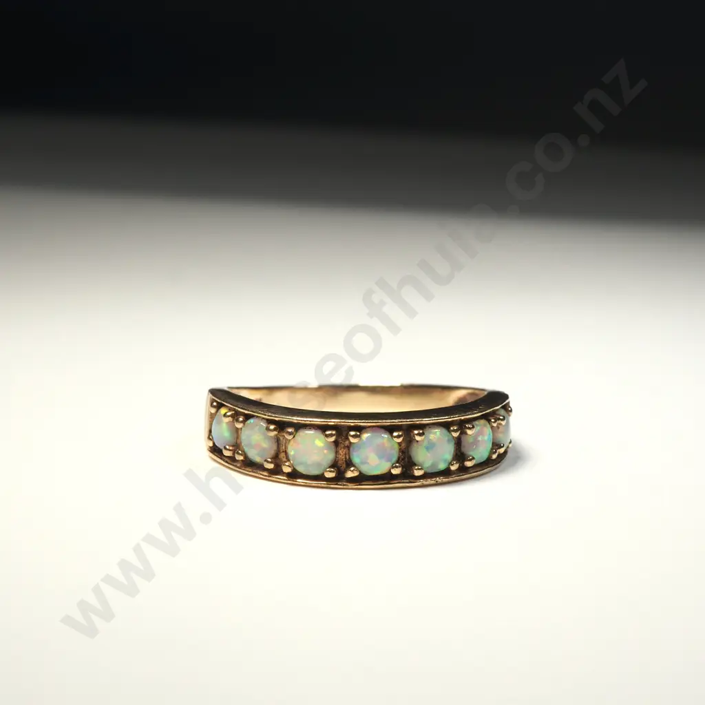 Vintage 9ct Gold Opal Ring Image 1++