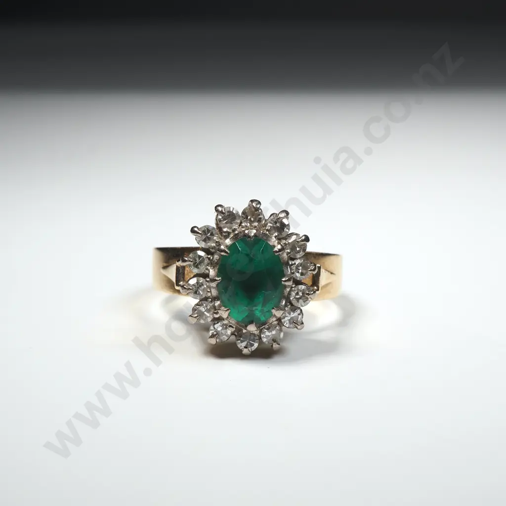 18ct Gold Diamond & Emerald Ring Image 1++