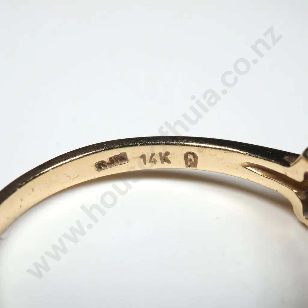 14ct Gold Sapphire & Diamond Ring Image 1++