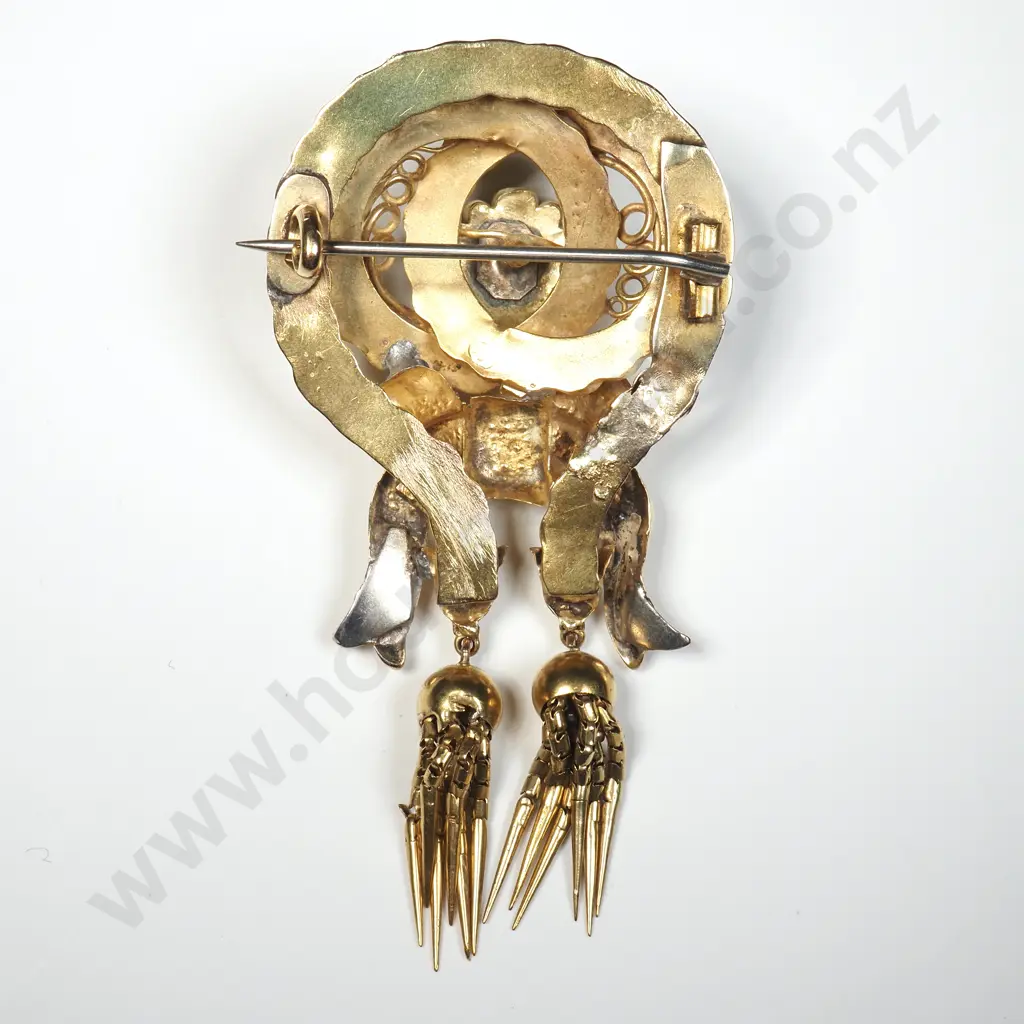 9ct Ornate Gold Victorian Brooch w Emeralds A/F Image 1++