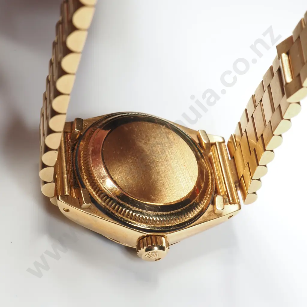 Solid 18ct Gold Rolex 26mm Oyster Perpetual Date Wristwatch w Box & Some Papers Image 1++