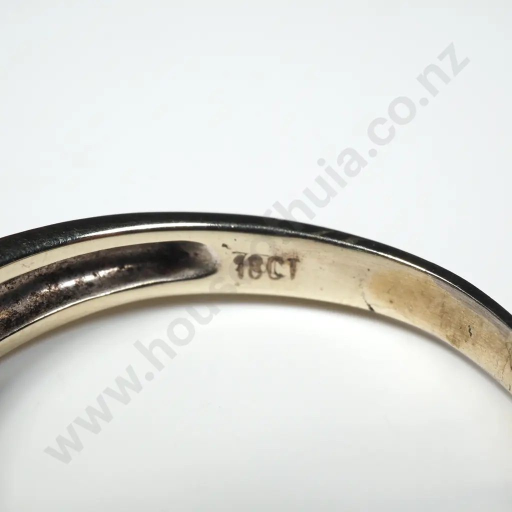 Vintage 18ct Gold Diamond Ring in Period Box Image 1++