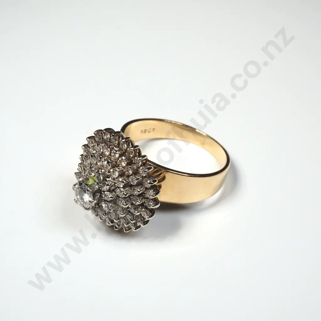 18ct Gold Diamond Cluster Ring Image 1++
