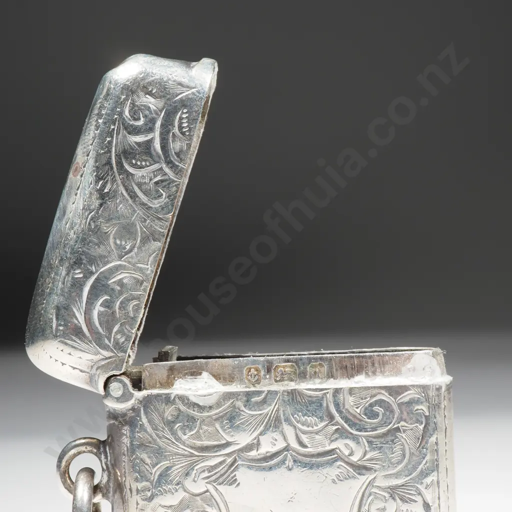 Antique Sterling Silver Vesta Image 1++