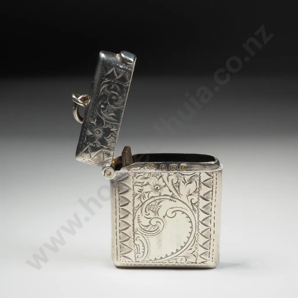 Decorative Antique Sterling Silver Vesta - Dented Image 1++