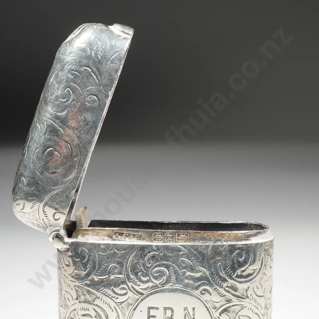 Antique Sterling Silver Vesta w Swirl Engraving Image 1++