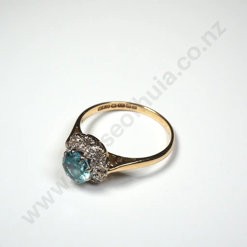 18ct Gold Blue Gem Ring w English Hallmarks Image 1++