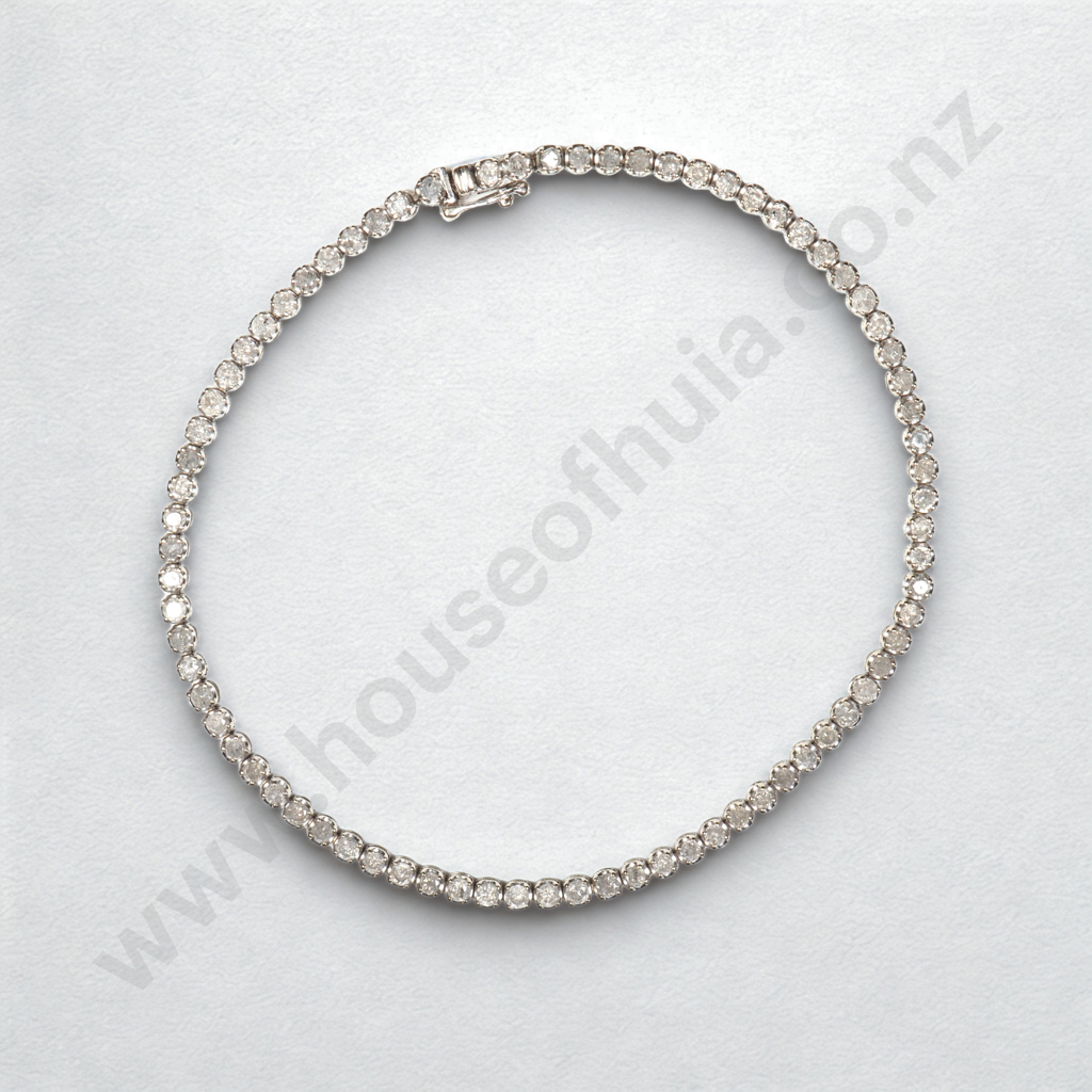 18ct Gold Diamond Tennis Bracelet w 2 Carats of Diamonds Image 1++