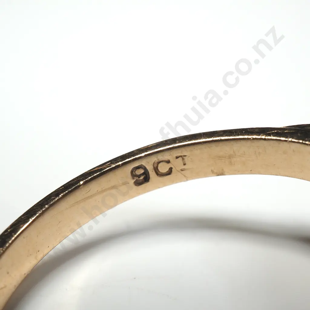 9ct Gold Purple Stone Ring Image 1++