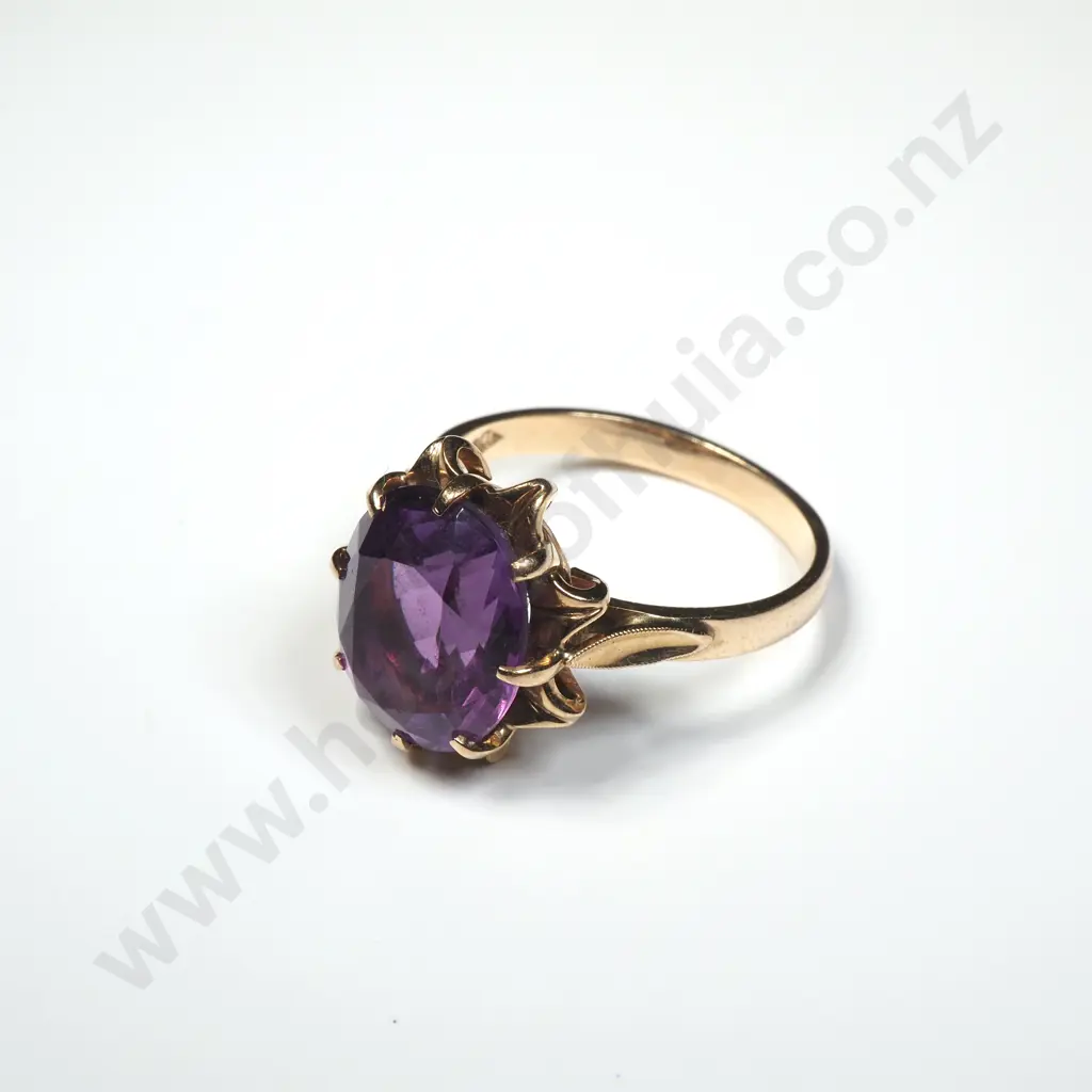9ct Gold Purple Stone Ring Image 1++