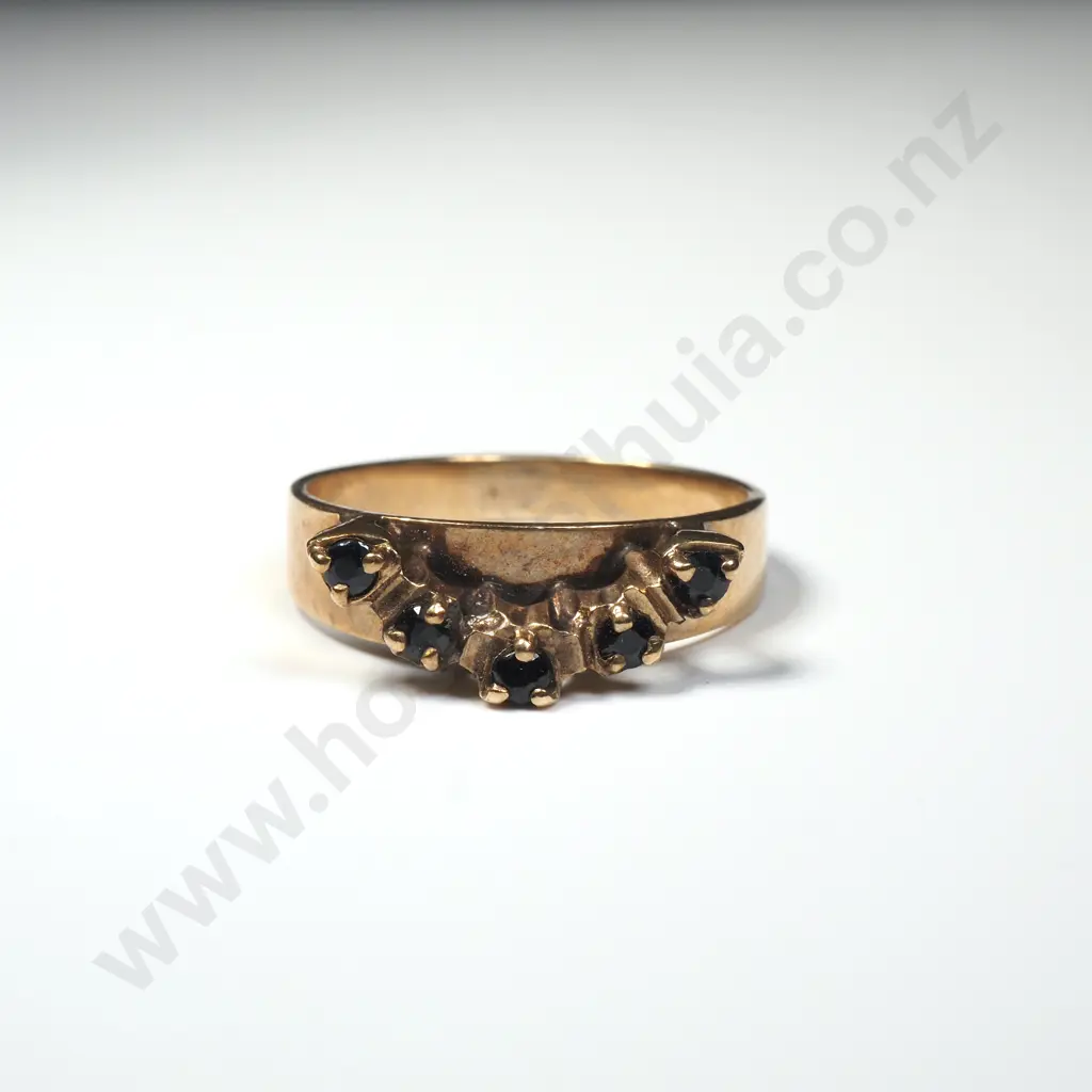 Vintage Crescent 9ct Gold Sapphire Ring Image 1++