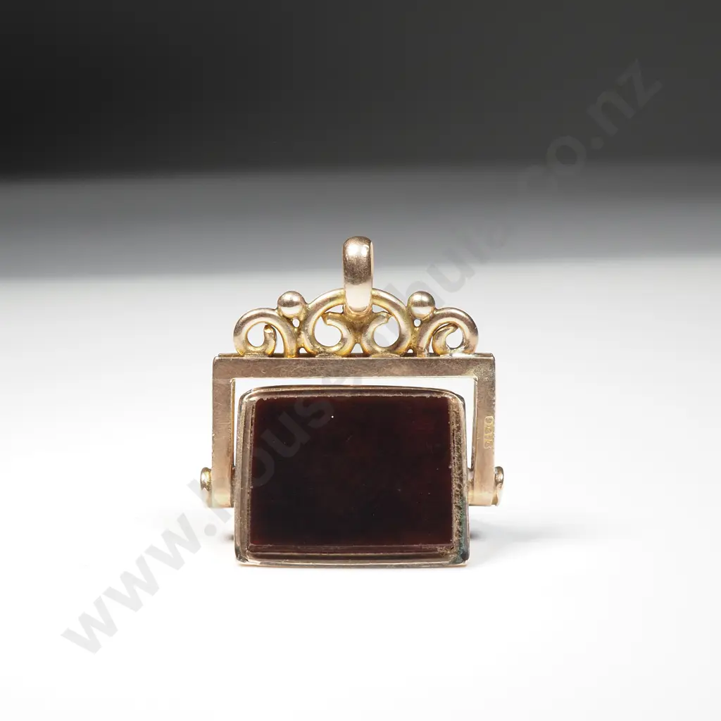 Unusual 9ct Rose Gold Triangular Spinner Image 1++