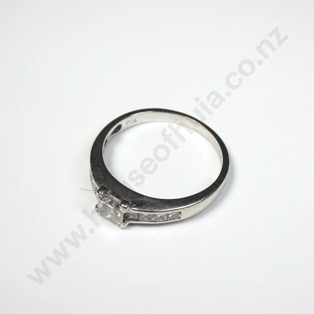 Vintage 18ct Gold Diamond Ring w Valuation for $5,250.00 Image 1++