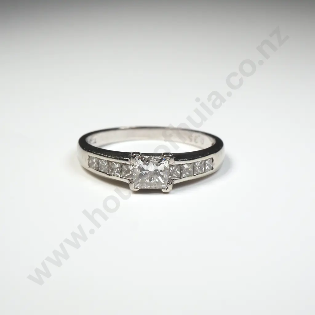 Vintage 18ct Gold Diamond Ring w Valuation for $5,250.00 Image 1++