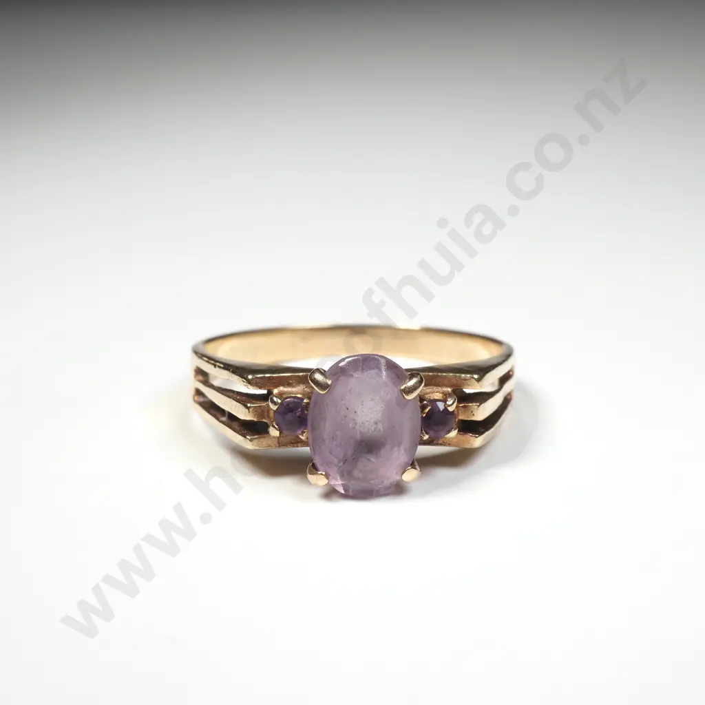 9ct Gold Ring w Amethyst Stone Image 1++