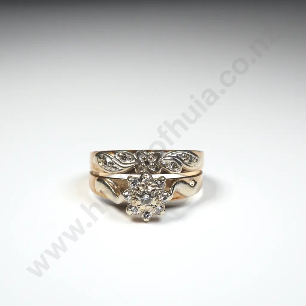 Vintage 9ct Gold & Diamond Ring Image 1++